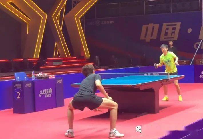 七人被逐出 七人被逐出