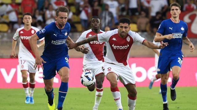 级球星的传 级球星的传