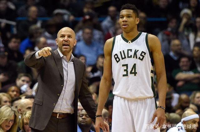 攻守两端皆 攻守两端皆