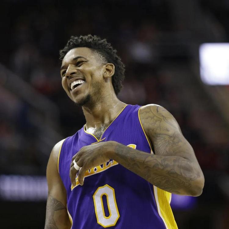 这不是偶发 这不是偶发